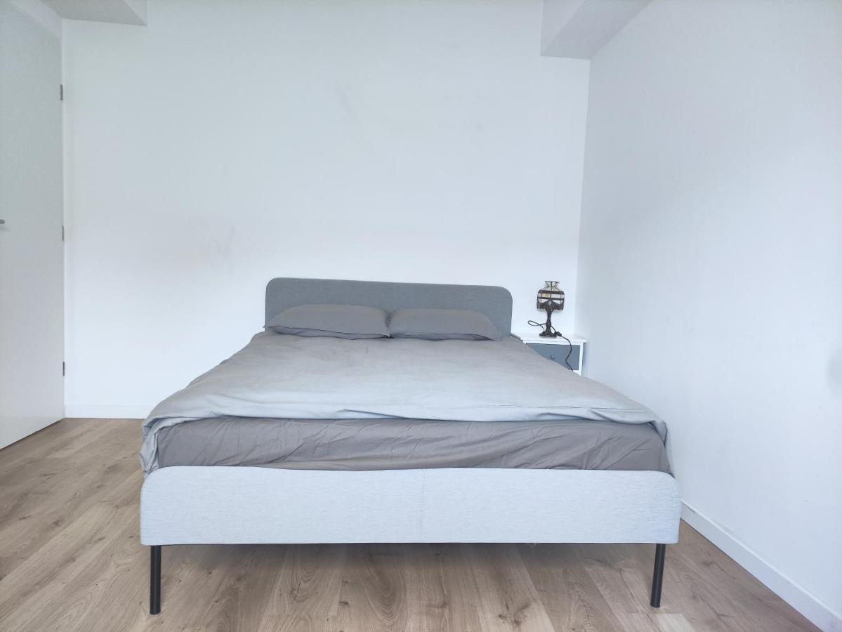 איברי-סור-סיין Cozy Sunshine Apartment With Balcony 4 Persons Max מראה חיצוני תמונה
